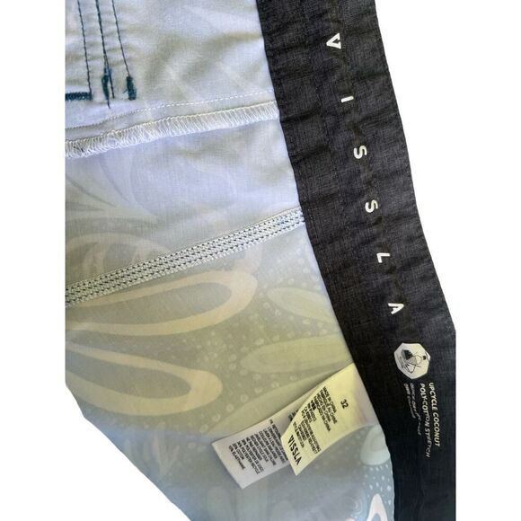 VISSLA Jungle Nights 17.5" Boardshort size 32 - Picture 10 of 10